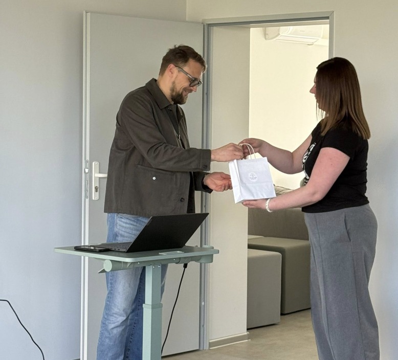 Akimirkos iš Senjorų dienos centro Sūkurys , kur vyko susitikimas su gydytoju urologu Vitalijumi Usovu