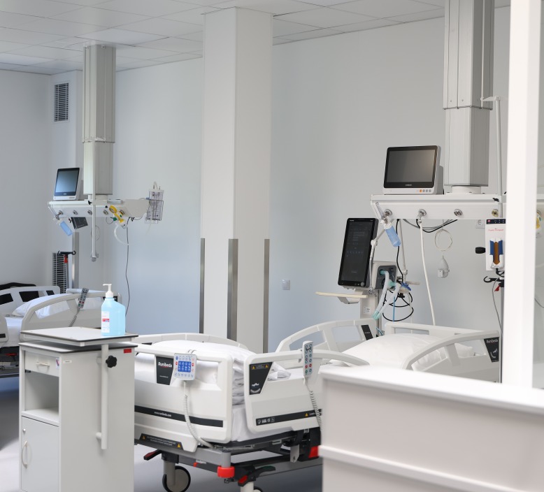 Utenos ligoninėje atidaryti atnaujinti Skubiosios medicinos pagalbos ir Intensyviosios terapijos skyriai